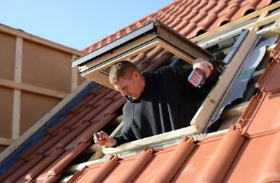 Pose de fenêtres de toit Velux à Blussans